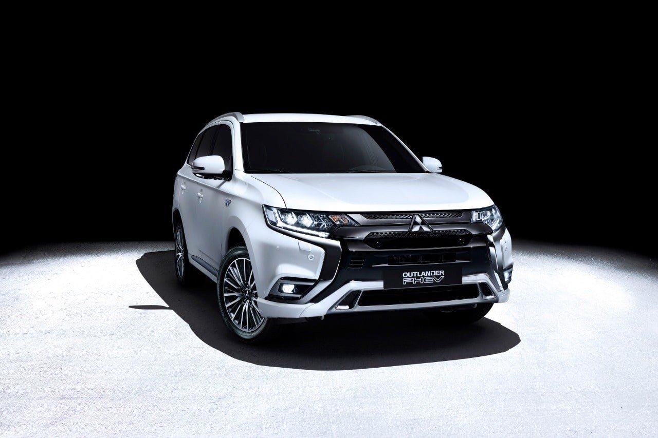 MENGENAL SEJARAH PHEV DI KENDARAAN PENUMPANG MITSUBISHI MOTORS MENGENAL SEJARAH PHEV DI KENDARAAN PENUMPANG MITSUBISHI MOTORS